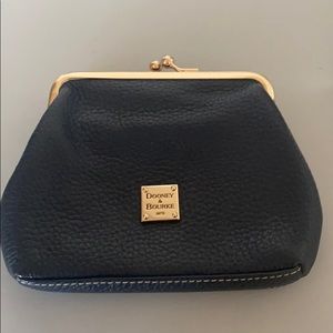 NWOT 💙Dooney & Bourke Coin Purse